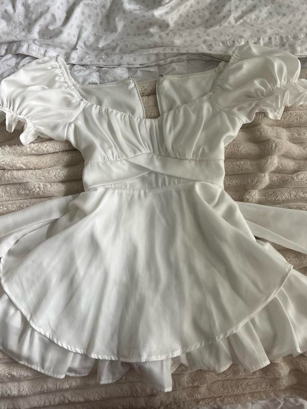 Francesca's Collections White Puff Sleeve Mini Dress